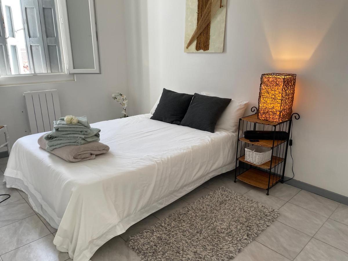 Centre Carcassonne Apartment With Private Sunny Terrace Buitenkant foto